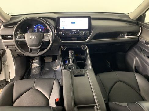 Used 2024 Toyota Grand Highlander AWD image 36