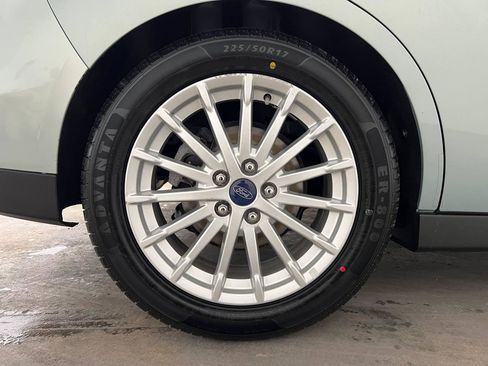 Used 2013 Ford C-MAX SEL FWD image 28