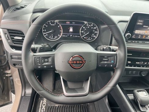 Used 2026 Nissan Rogue SV AWD/4WD image 60