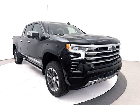Used 2024 Chevrolet Silverado 1500 High Country w/ Technology Package AWD/4WD image 14