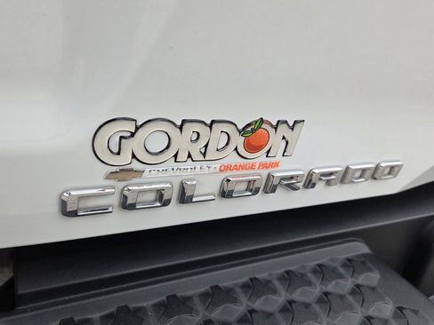 Certified 2024 Chevrolet Colorado LT w/ LT Convenience Package AWD/4WD image 18