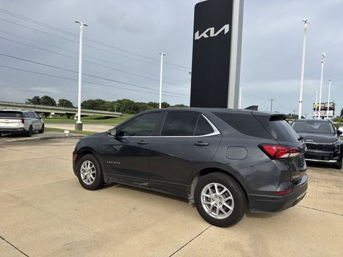Used 2023 Chevrolet Equinox LT FWD image 29