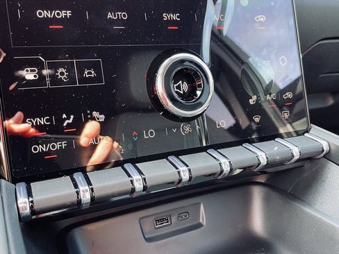 New 2026 GMC Terrain AT4 w/ Technology Package II image 17