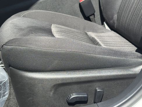 Used 2025 Nissan Altima 2.5 SV image 28