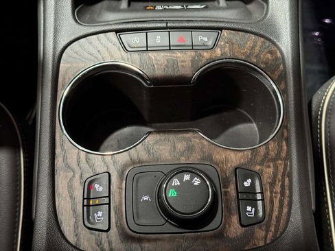 Used 2020 GMC Acadia Denali w/ Technology Package image 13