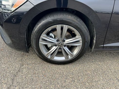 Used 2024 Volkswagen Jetta SE image 23