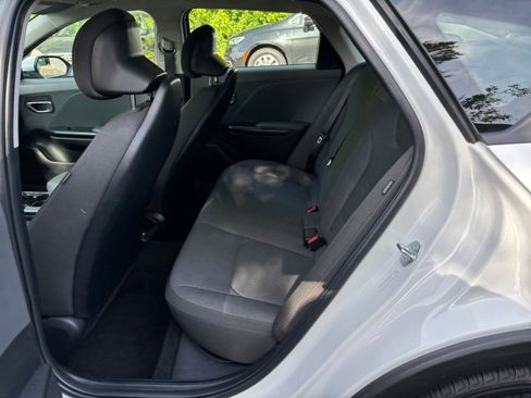 Used 2025 Kia K4 FWD image 22