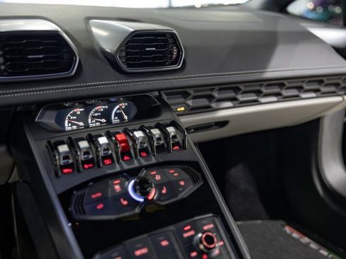 Used 2015 Lamborghini Huracan LP 610-4 image 37