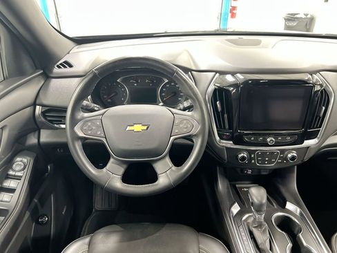 Used 2023 Chevrolet Traverse LT w/ LT Premium Package AWD/4WD image 11