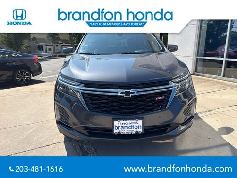 Used 2022 Chevrolet Equinox RS AWD/4WD image 2