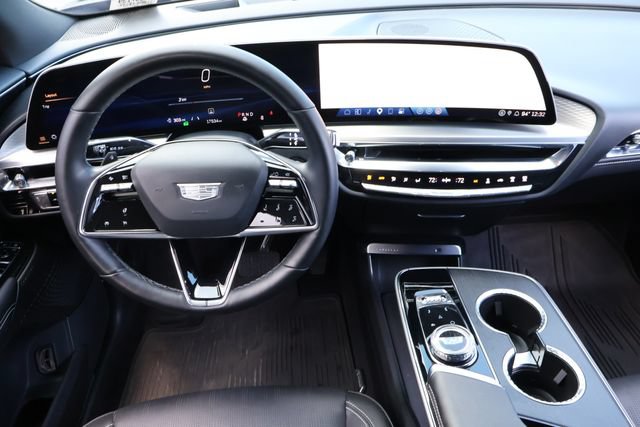 Used 2024 Cadillac Lyriq Luxury AWD/4WD image 18