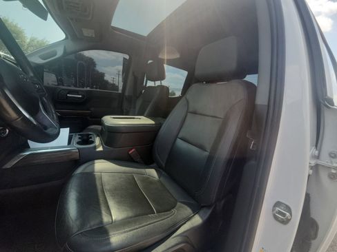 Used 2021 Chevrolet Silverado 1500 LT Trail Boss w/ Convenience Package II AWD/4WD image 14