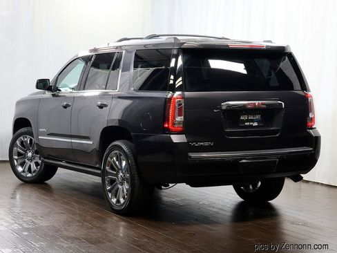 Used 2016 GMC Yukon Denali w/ Open Road Package image 8