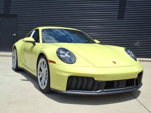 Certified 2025 Porsche 911 Carrera GTS RWD image 8