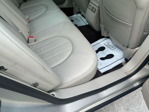 Used 2007 Buick Lucerne CXL w/ Luxury Package FWD image 11