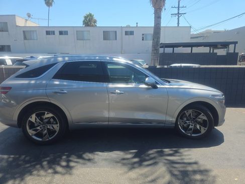 Used 2023 Genesis Electrified GV70 AWD/4WD image 2