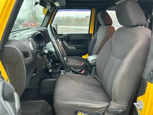 Used 2015 Jeep Wrangler Sport w/ Connectivity Group image 15