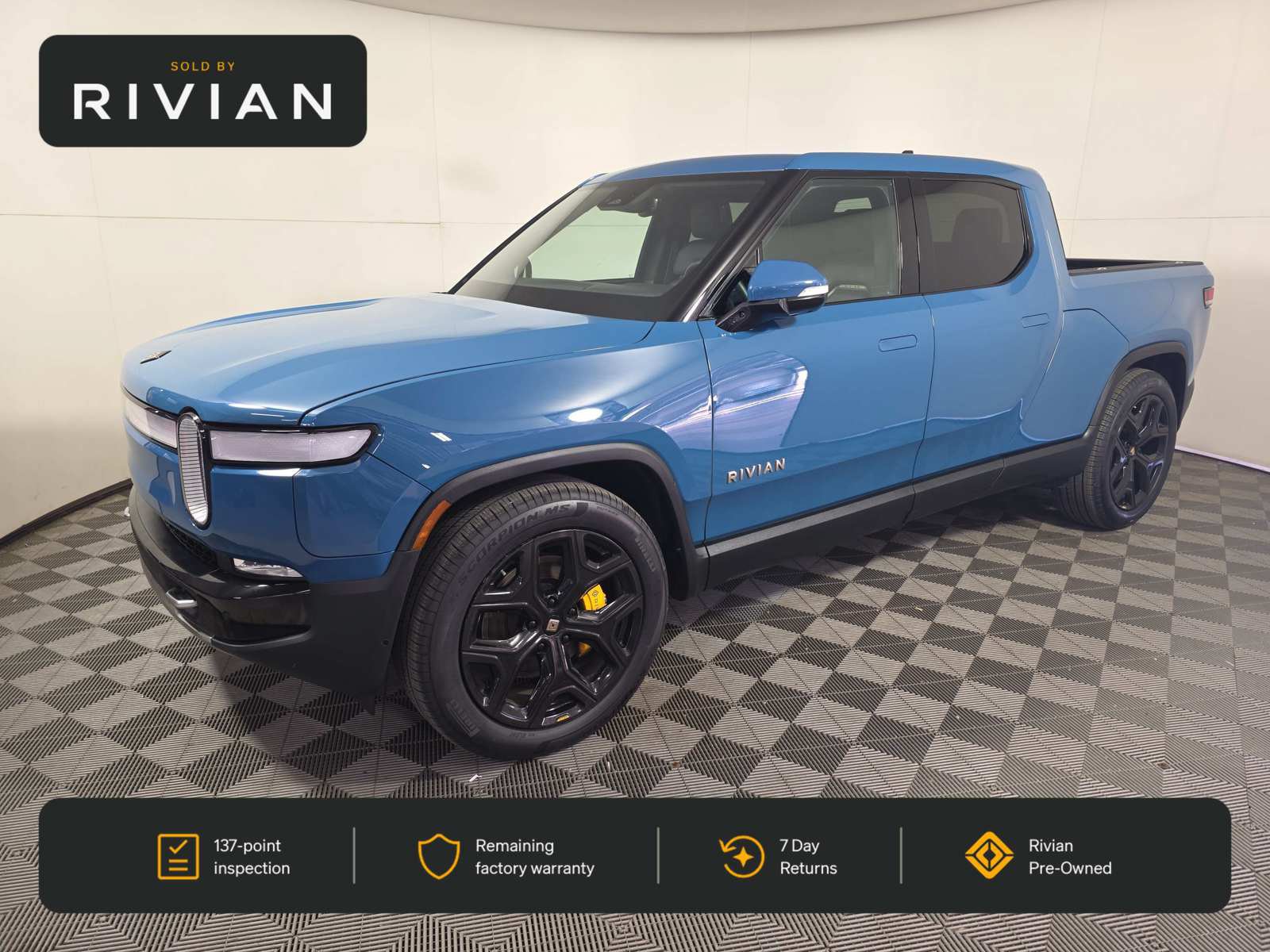 Used 2022 Rivian R1T Adventure AWD/4WD image 1