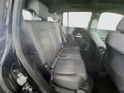 New 2026 Mercedes-Benz GLB 250 4MATIC image 27