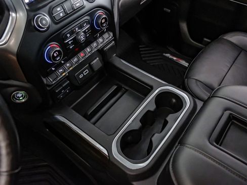 Used 2021 Chevrolet Silverado 1500 LT Trail Boss w/ Convenience Package II image 24