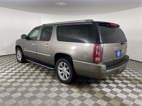 Used 2012 GMC Yukon XL Denali image 23