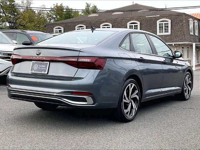 Used 2026 Volkswagen Jetta SEL FWD image 8