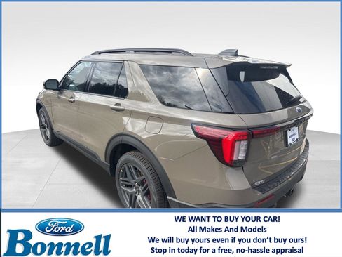 New 2026 Ford Explorer ST-Line w/ ST-Line Street Pack AWD/4WD image 3