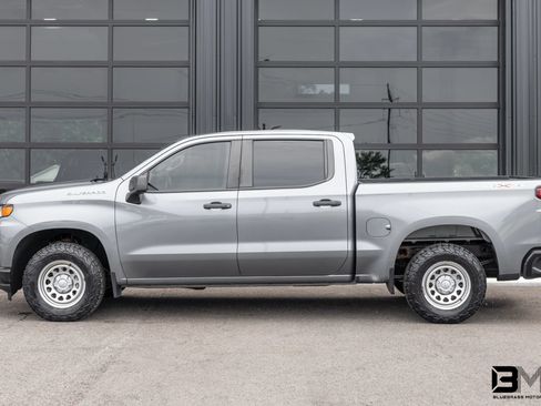 Used 2019 Chevrolet Silverado 1500 W/T w/ WT Convenience Package AWD/4WD image 4