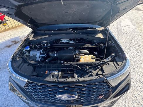 Used 2022 Ford Explorer ST w/ ST Street Pack image 10