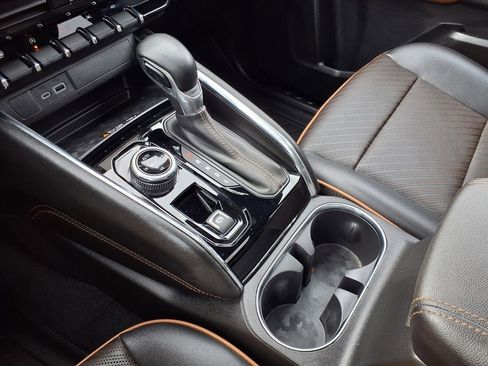 Used 2024 GMC Canyon AT4 w/ AT4 Premium Package image 21