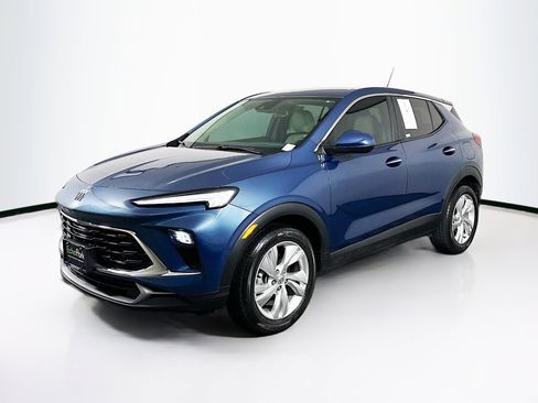 Used 2025 Buick Encore GX Preferred image 3