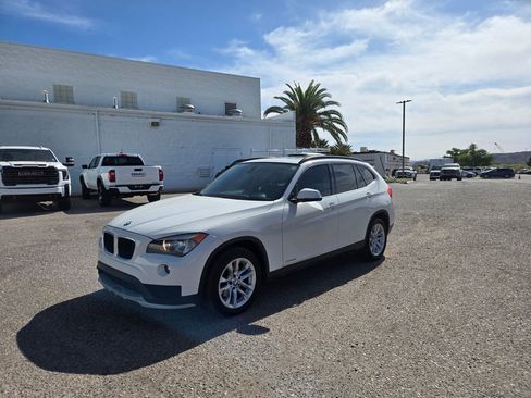 Used 2015 BMW X1 xDrive28i w/ Premium Package AWD/4WD image 1