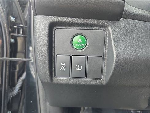 Used 2018 Honda HR-V LX image 24