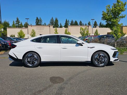 New 2025 Hyundai Sonata SEL image 8