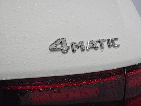 New 2026 Mercedes-Benz GLB 250 4MATIC image 32