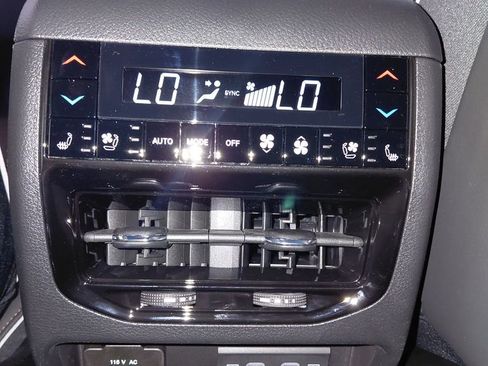 New 2026 Jeep Grand Cherokee L Summit AWD/4WD image 19