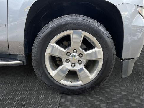 Used 2020 Chevrolet Suburban Premier image 14