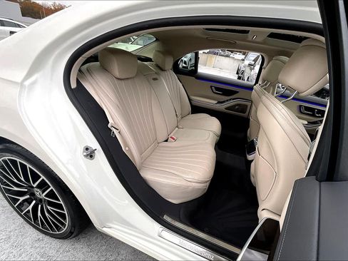 Used 2022 Mercedes-Benz S 500 4MATIC image 37