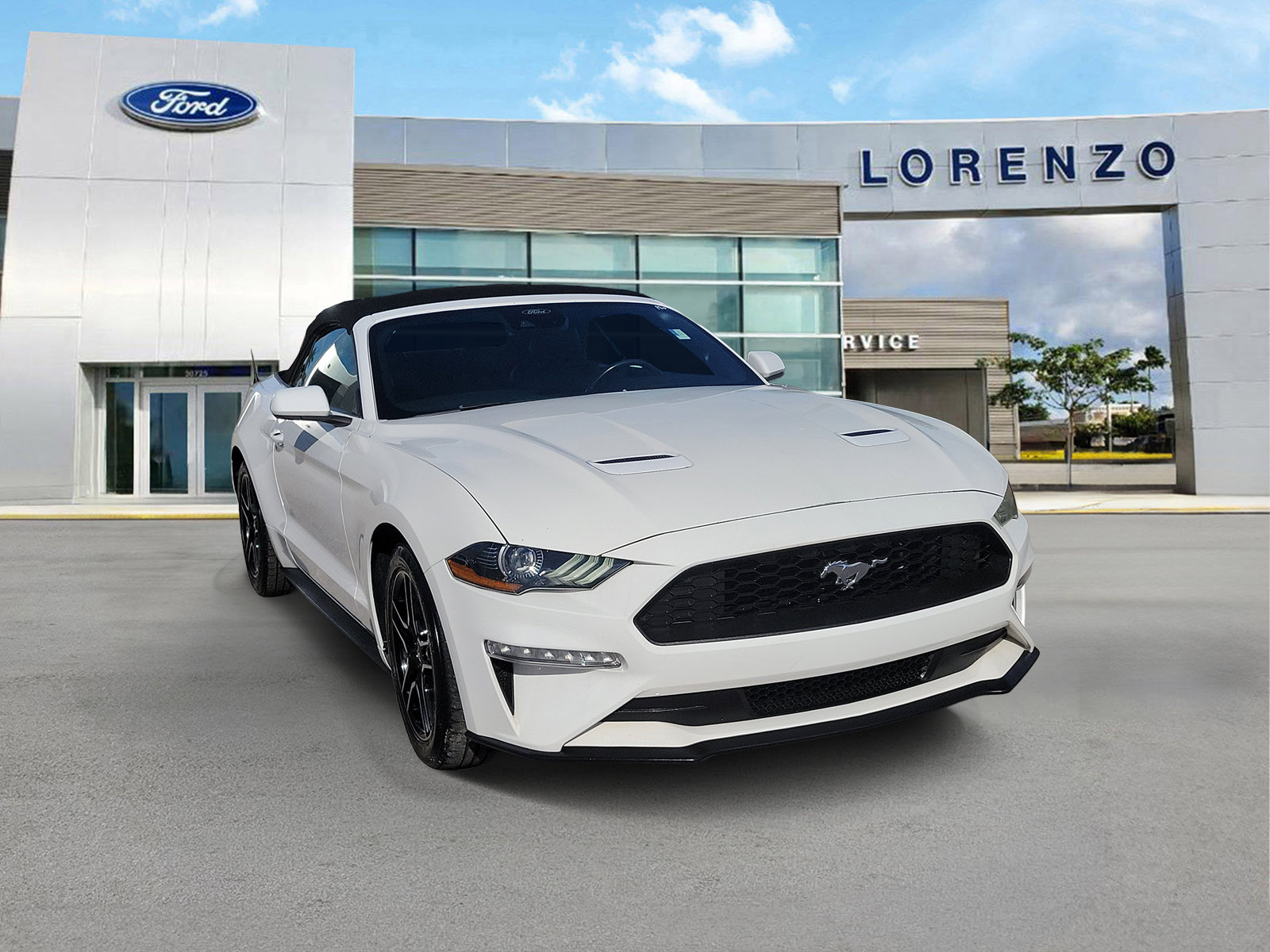 Used 2022 Ford Mustang Premium RWD image 3