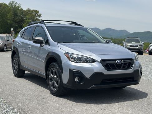 Used 2021 Subaru Crosstrek 2.5i Sport w/ Moonroof Package AWD/4WD image 1