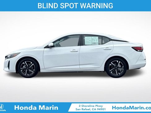 Used 2024 Nissan Sentra SV FWD image 8