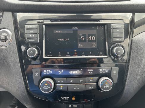 Used 2019 Nissan Rogue Sport SV w/ Technology Package image 15