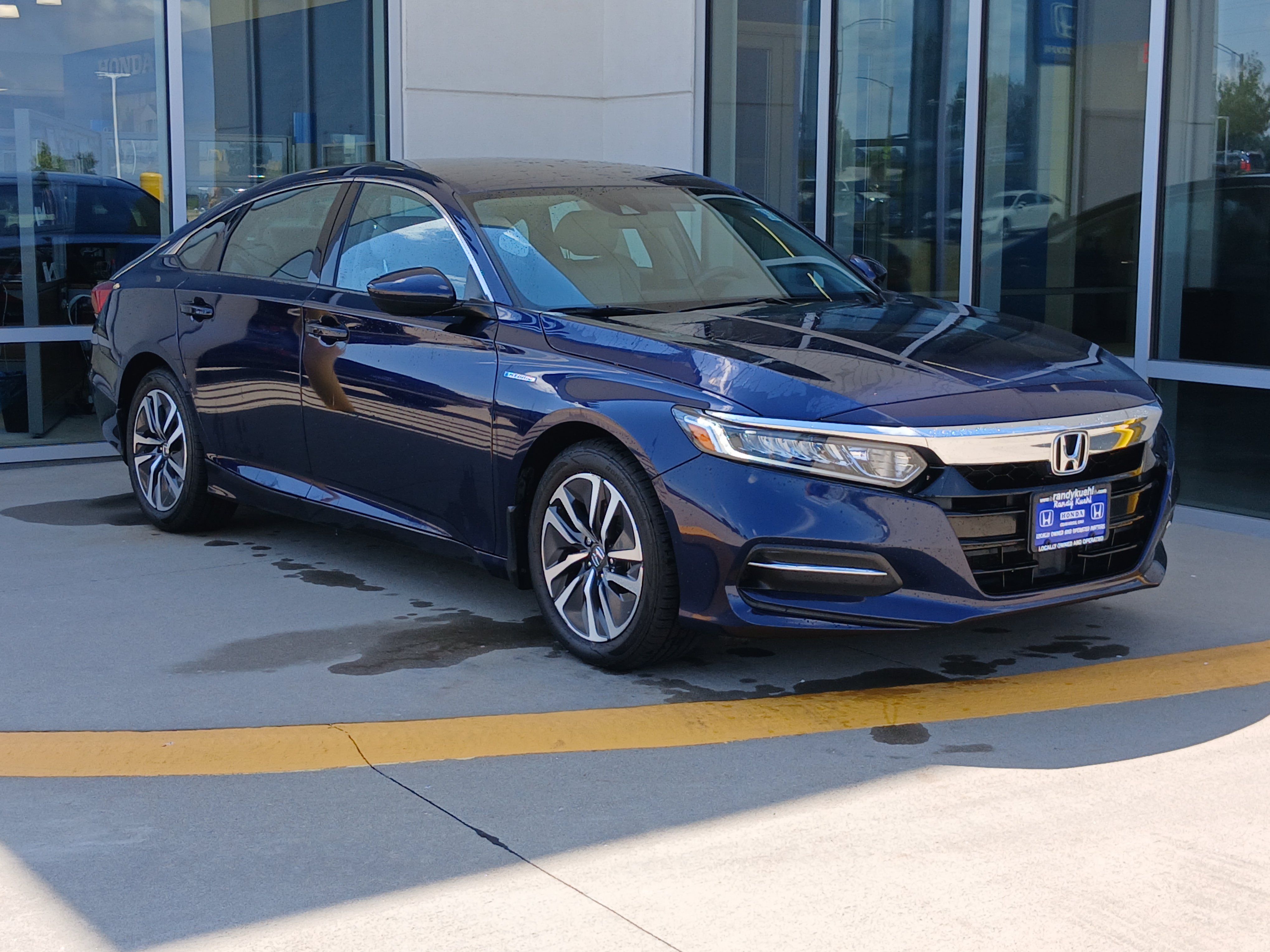 Used 2020 Honda Accord Hybrid image 5