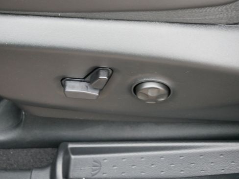 New 2026 Chrysler Pacifica Limited w/ S Appearance Package image 13