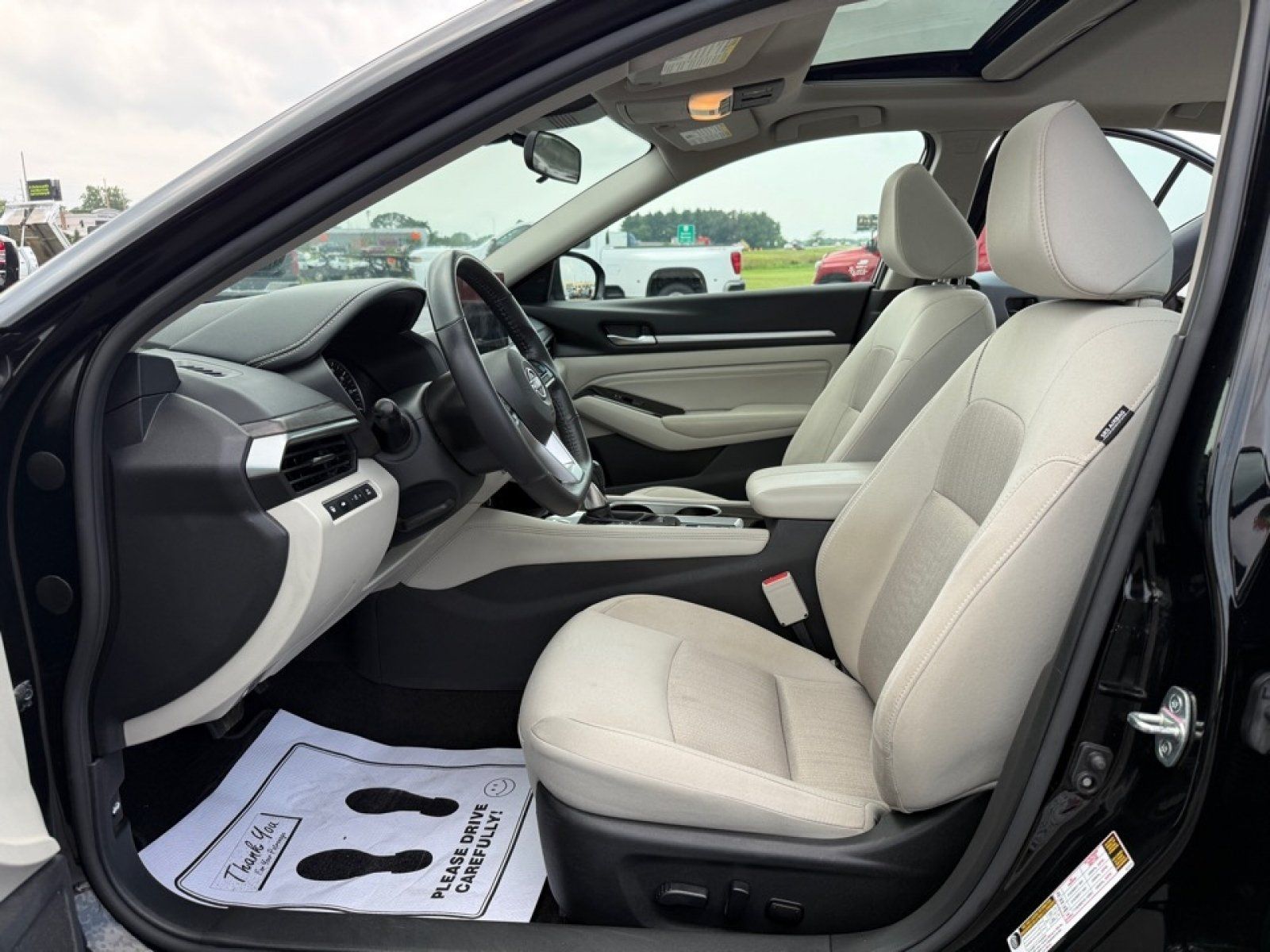 Used 2023 Nissan Altima 2.5 SV w/ SV Premium Package AWD/4WD image 27
