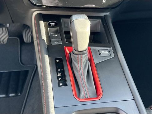 Used 2025 Nissan Kicks SR image 15