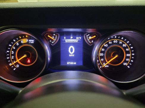 Used 2019 Jeep Wrangler Unlimited Sport S AWD/4WD image 23