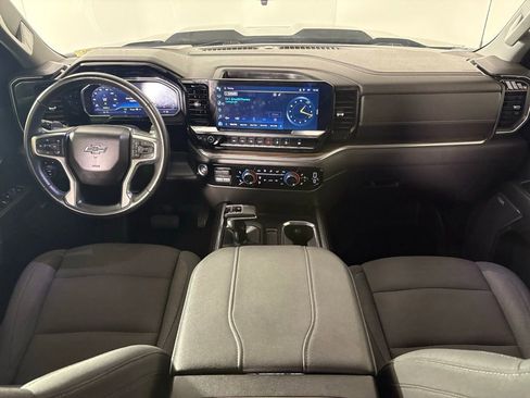 Used 2024 Chevrolet Silverado 1500 LT Trail Boss w/ Convenience Package II AWD/4WD image 40