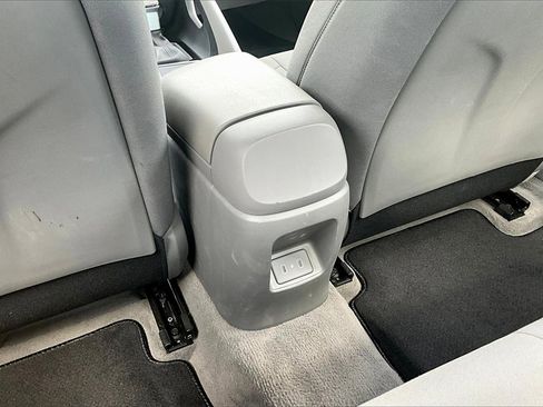 Used 2024 Hyundai Elantra SEL image 33