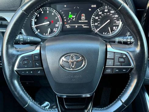 Used 2020 Toyota Highlander Limited image 42